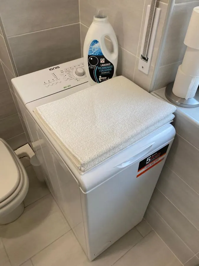 Stadio 1 - Appartamenti Monolocali Con Bagno Privato 베로나 아파트